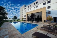 The RidgePoint Hotel - Pools
