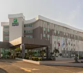 Holiday Inn Express 塔帕丘拉 - 親子