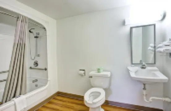 Travelodge by Wyndham Fayetteville