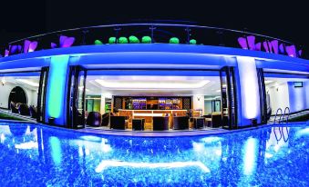 Royal Quang Binh Hotel - Housity