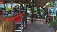 The Kent Hotel - Barer