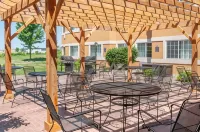 MainStay Suites Dubuque at Hwy 20