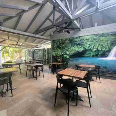 Karaibes Hotel Dining/Meeting Rooms