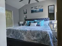 Brand New Modern King Suite10mins from Downtown