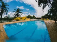 Paradies Hotel Express Hotels in Itatiba