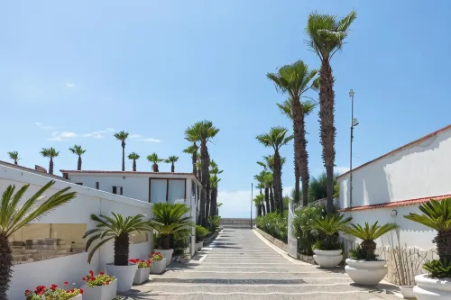 Bee Queen Hotel Hotels in Giugliano in Campania
