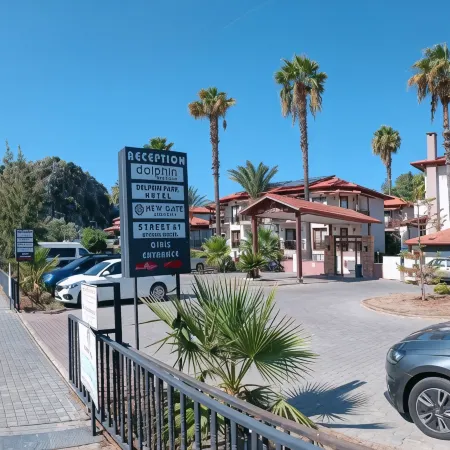 Dolphin Park Hotel