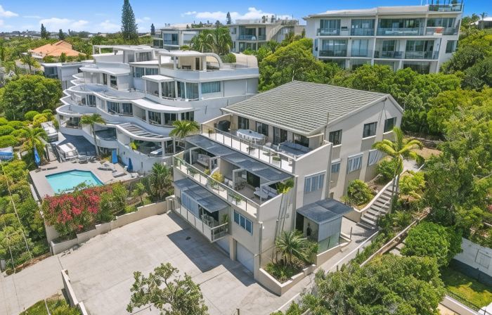 Crystal Shores Sunshine Beach