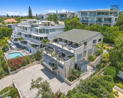 Crystal Shores Sunshine Beach Hotels in Sunshine Beach