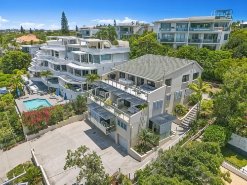 Crystal Shores Sunshine Beach
