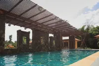 Pueanjai Resort and Restaurant - Kolam Renang