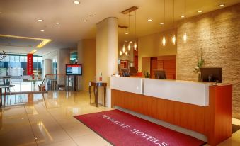 Pinnacle Hotel Vancouver Harbourfront