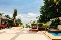 Palmbeach Resort Mactan Cebu powered by Cocotel - Resorts