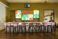 Ibis Pune Viman Nagar - ที่มีบาร์
