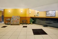 Super 8 by Wyndham Denver Stapleton