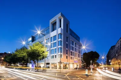 Holiday Inn Express Dublin City Centre Hotel a 