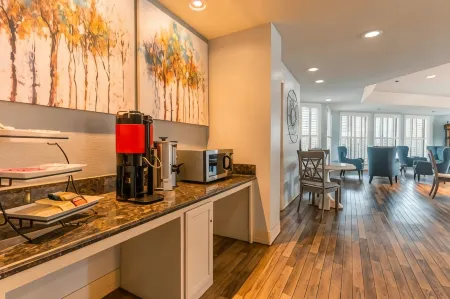 Governors Inn Hotel Sacramento Отели рядом с достопримечательностью «McClatchy Library»