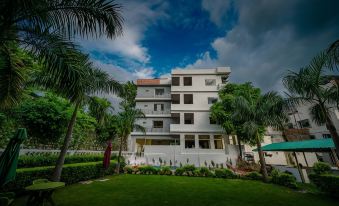 Hotel Rishikesh Grand by Kool Stays