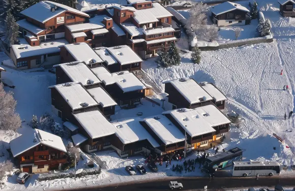 德凡坎西斯萊斯夫露康斯福特小村酒店