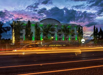 Cairns Sheridan Hotel