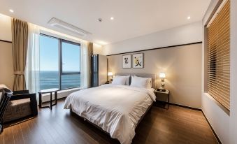 Jeongja Beach Brown Dot