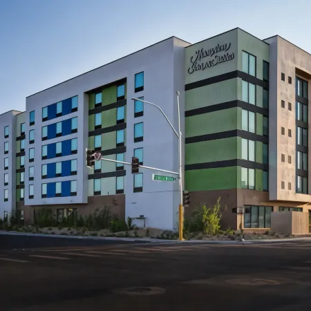 Home2 Suites by Hilton Las Vegas Convention Center