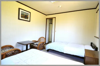Business Hotel Rokugo Hotels in 