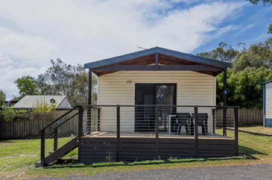 Pet Friendly Stays - Big4 Aireys Inlet