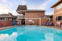 Ramada Bayside Inn and Suites Hotels in Eureka