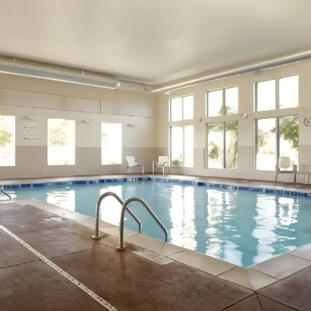 Hyatt Place Roa Arpt Valley View Mall