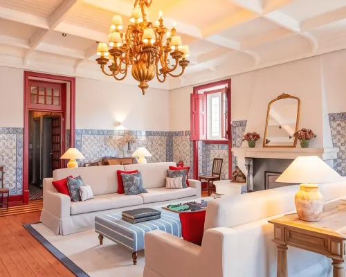 Pergola Boutique Hotel Hotels near Cascais Train Station