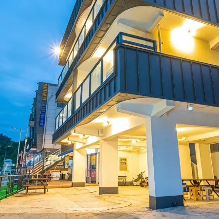 Geoje Island C&Moon Pension