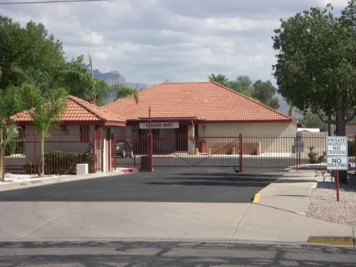 # 110 2 Bed / 2 Bath upper