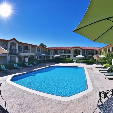 Quinta Dorada Hotel & Suites