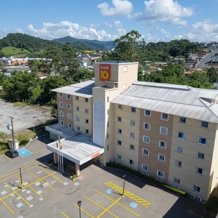 Hotel 10 Blumenau