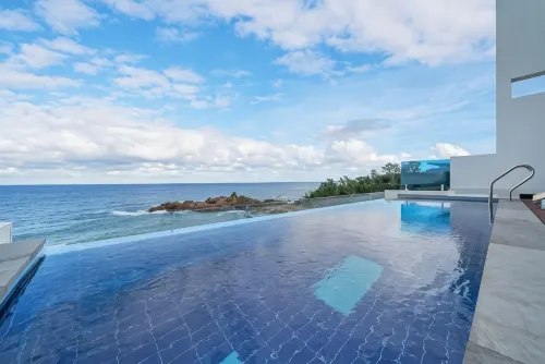 Bell Mar Pool Villa