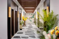 Gomo Hotel(Mount Huashan Scenic Area Visitor Center Store)