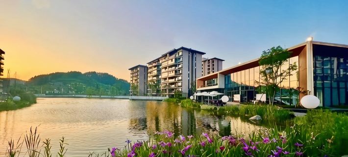 Shili Yunhu · Yunmanli Homestay Hotels in Tongzi County