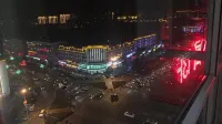 Qichun Guocui Apartment -  Ferienwohnungen