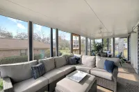 Coastal View in Sunset Beach, Walking Distance to the Sunset Beach Cir