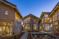 Xianlv Baisha Snow Mountain Hostel - บ้านพักหลังเล็ก