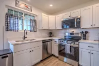 Adventure on Historic Route 66! Brand new renovation!
