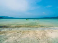 Sandy Residence Hotels near أترس بيتش