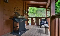 Washer Dryer Arcade Game Hot Tub Waterview 3 Bedroom 4 Bed Awesome Cabin. - Hytter