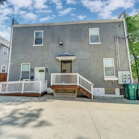Oakley Square Sleeps 5-Fully Remodeled-Walkable