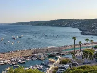 Apartment with sea-view balcony from which to admire magical sunrises. Hotels in Castro di Lecce