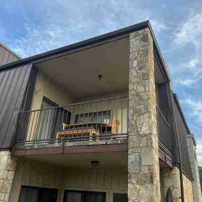 Peaceful river views/Guadalupe access/Swimming Pool/2 bed 2 bath/Sleeps 6 Hotel Exterior