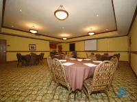 Best Western Plus Butterfield Inn