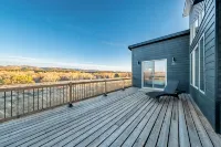 Brycegate Retreat, Cabin, Star Dome Bedroom, Fire Pit, Hammocks, Views, Pets, EV - 4-Star