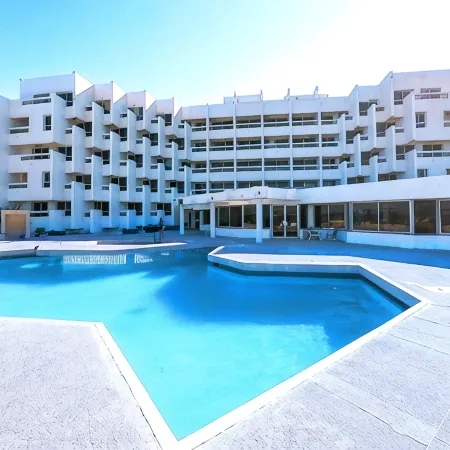 UMH Tarik Hotel